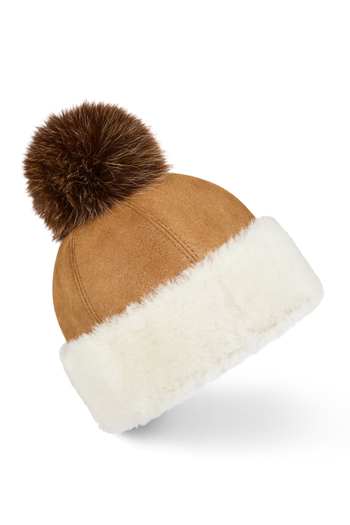 Shearling beanie hat in brown